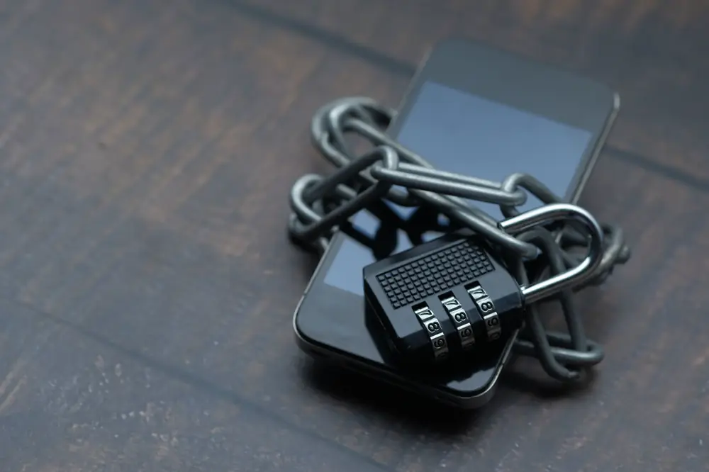 A digital security padlock over a network