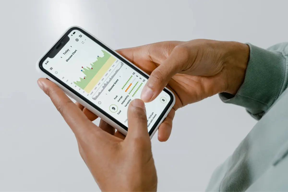 A patient tracking health data in a smartphone app